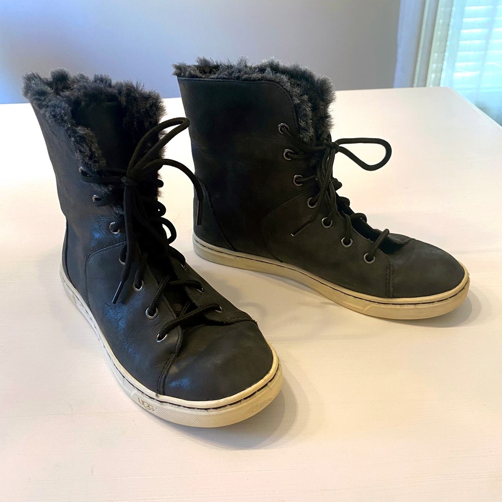 Ugg‎ Croft Luxe Quilt Boots Women's Black Leather Shearling Lace Up Ankle Size 6